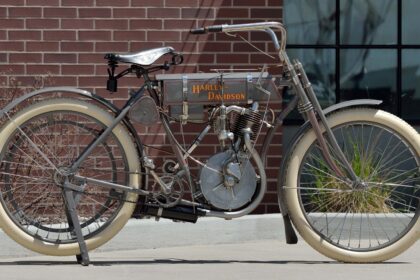 This 1908 Harley set a new auction record