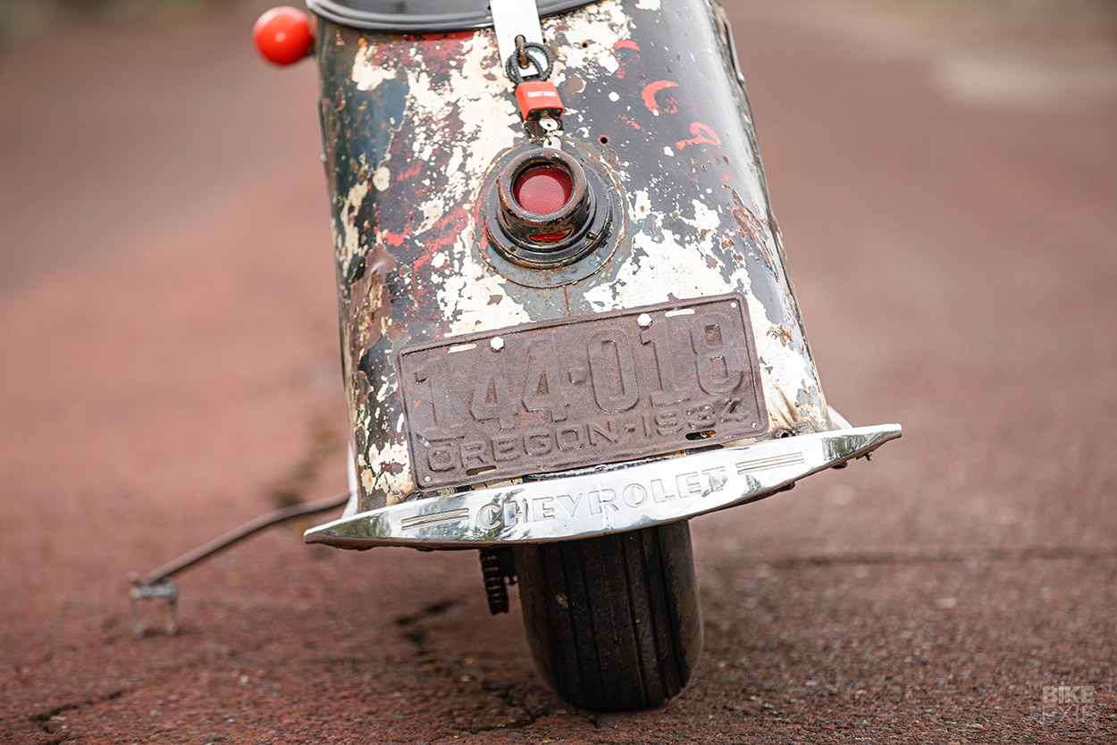 1947 Cushman 60 Series motor scooter