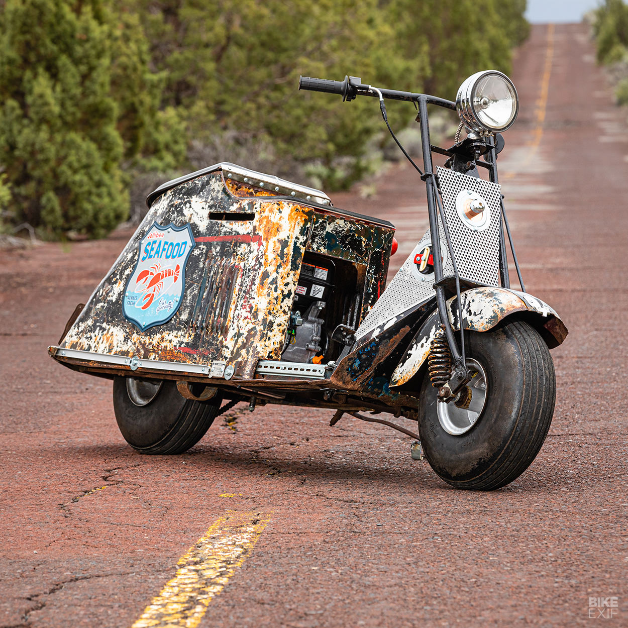 1947 Cushman 60 Series motor scooter