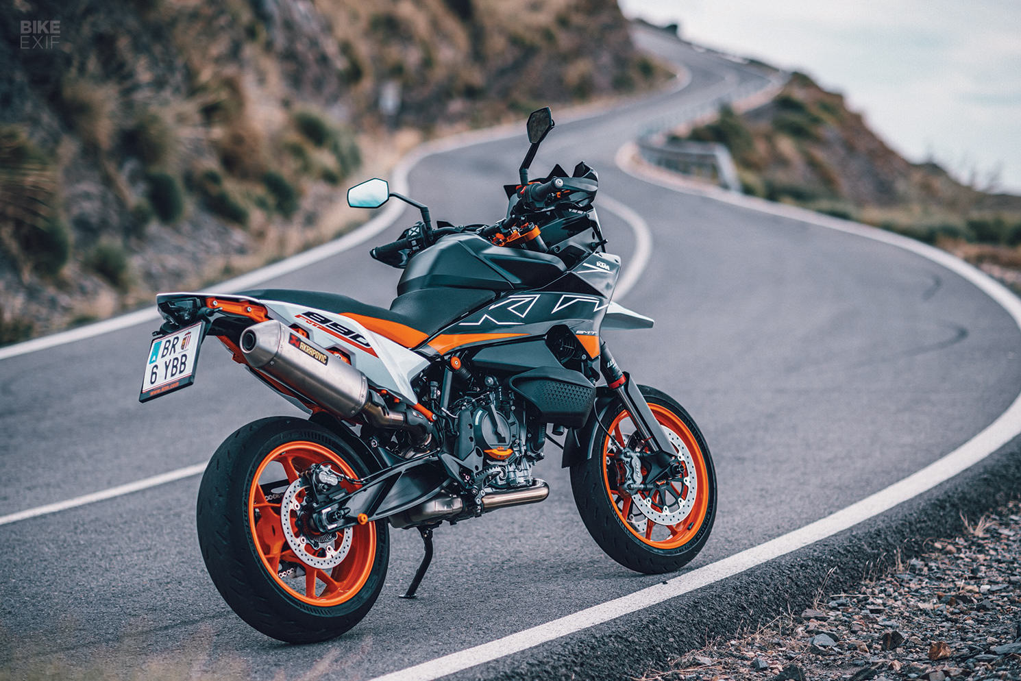 2023 KTM 890 SMT