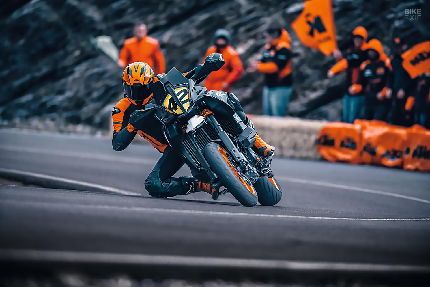 2023 KTM 890 SMT