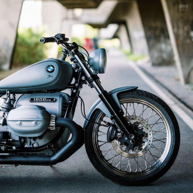 BMW R18 bobber by Kingston Custom