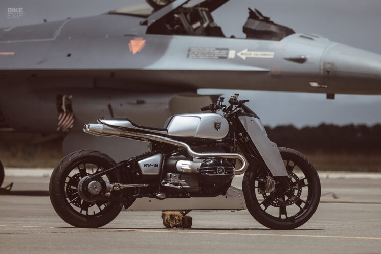 Custom BMW R18 inspired by Top Gun