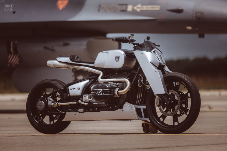 Custom BMW R18 inspired by Top Gun