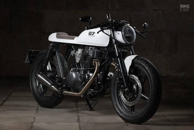 Honda CB450 café racer by Caffeine Customs