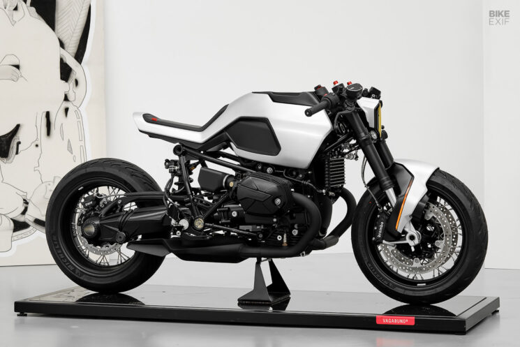 Futuristic BMW R nineT by Vagabund Moto