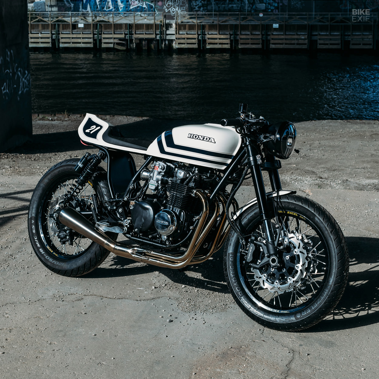 Custom Honda CB550F by Federal Moto