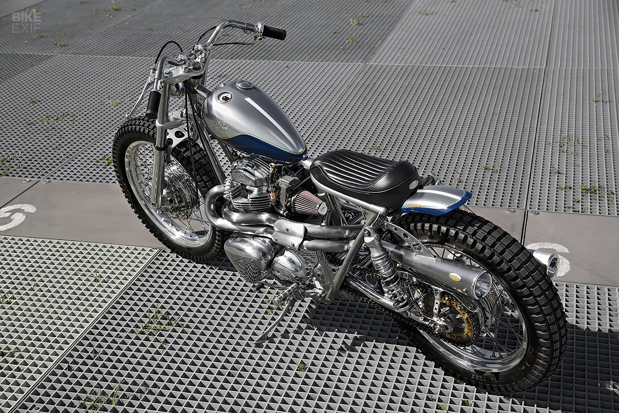 Kawasaki W650 bobber by 2LOUD Custom