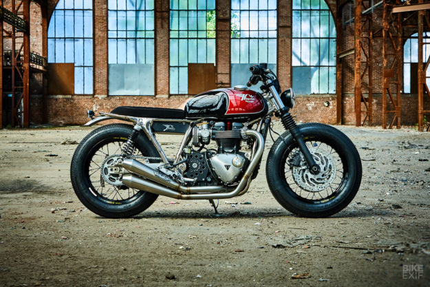 Brat style Triumph Thruxton by Kingston Custom