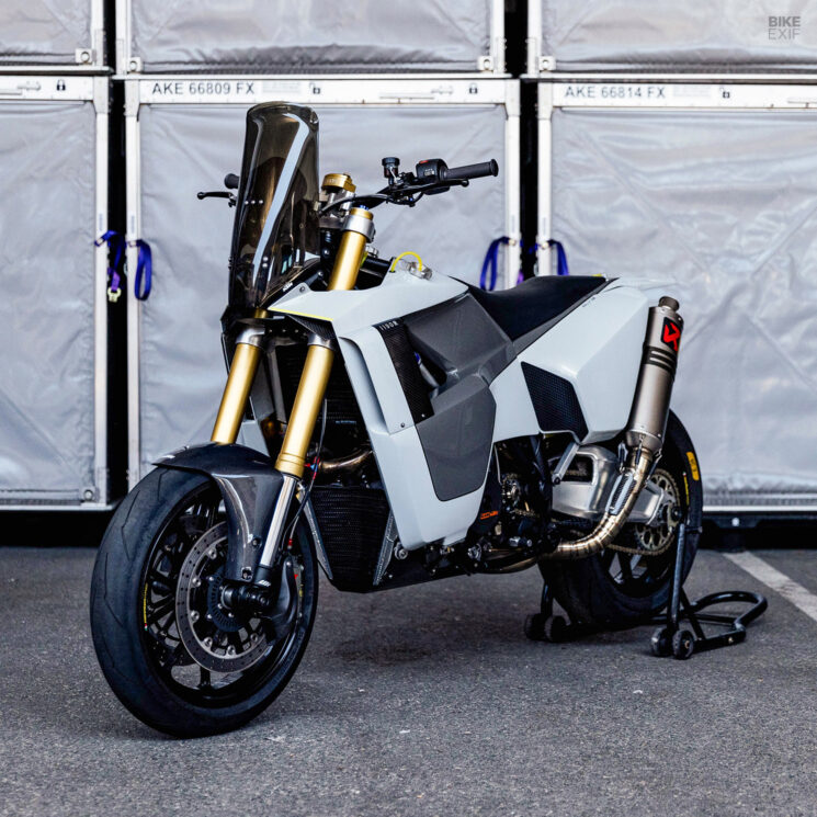 KTM 1190 Adventure R supermoto by Max Hazan