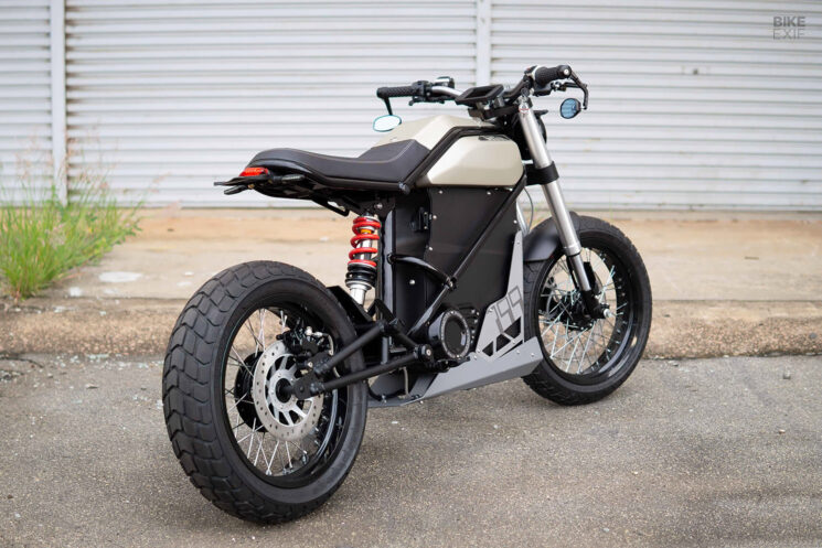 RTR 799e electric motorcycle by Retrorides