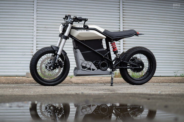 RTR 799e electric motorcycle by Retrorides