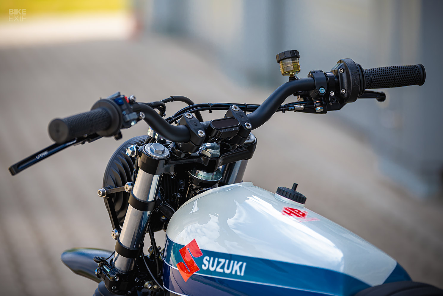 Suzuki DR650 scrambler by HB-Custom