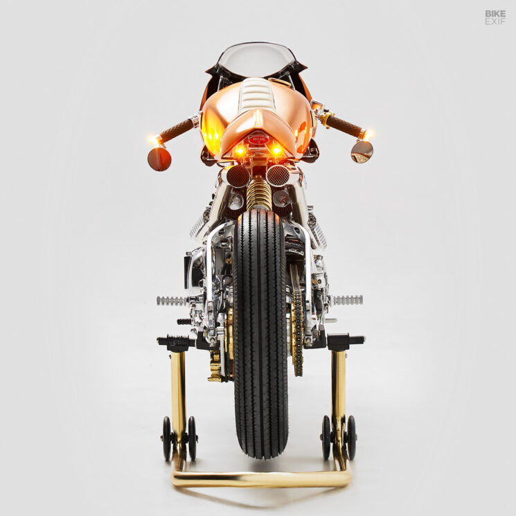 Triumph Thruxton café racer by Tamarit