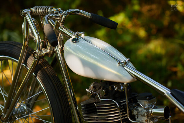 Custom Yamaha SR400 bobber