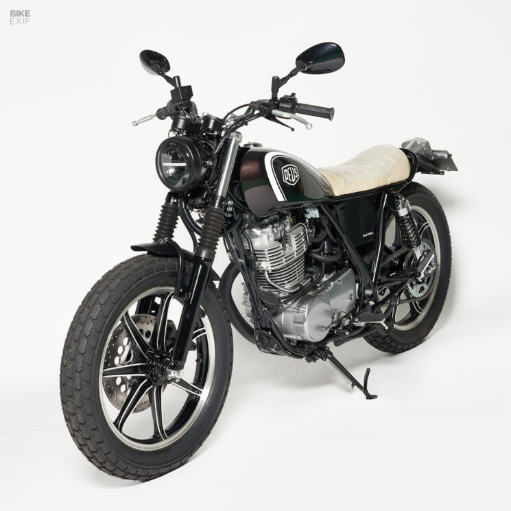 Custom Yamaha SR400 by Deus ex Machina Japan